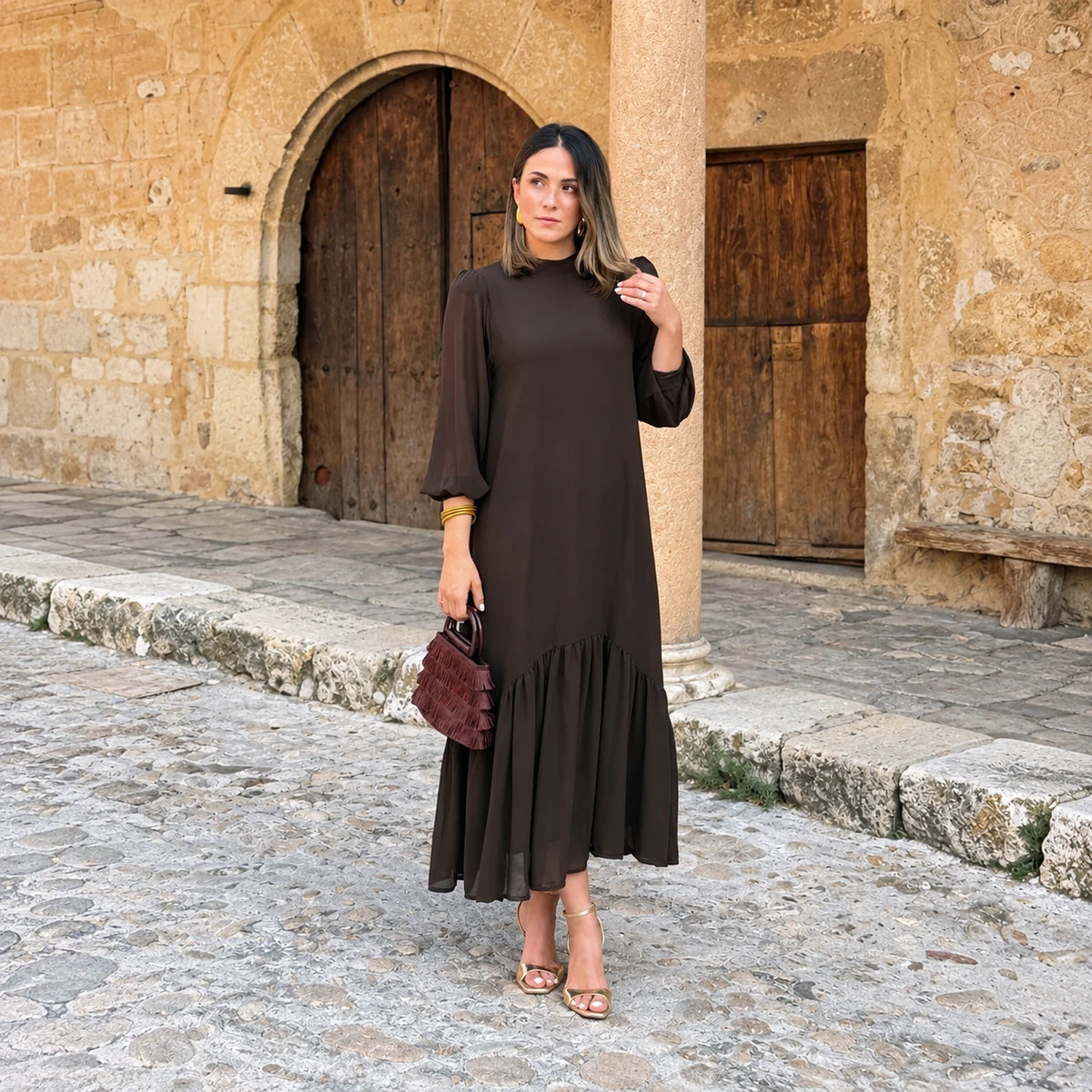 vestido marrom